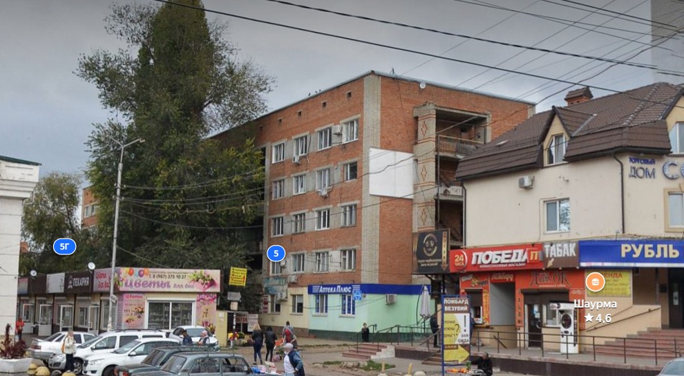 На энгельсских чиновников завели дело из-за непризнания ветхого дома аварийным